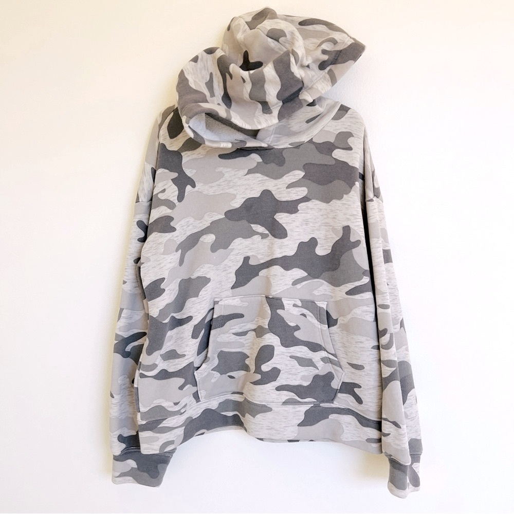 Old Navy Gray Camouflage Hoodie. LIKE NEW!